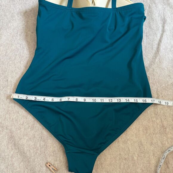 Swimsuits For All shirred sweetheart green one piece women’s 14 slimming pool - Picture 5 of 9